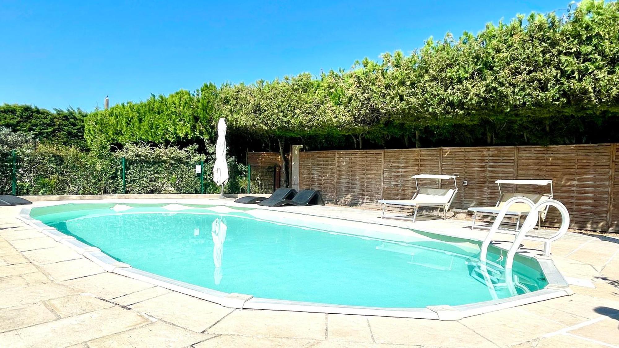 Rendez-Vous Avec Les Cigales - Gite 6 Personnes 100M2 - Piscine Privee - Climatisation Cheval-Blanc Exterior foto